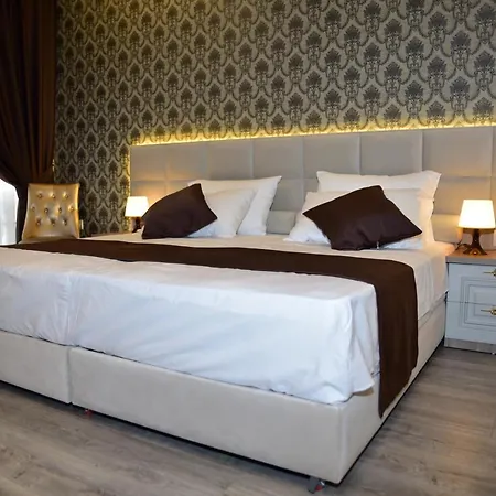 The King Szálloda 4*